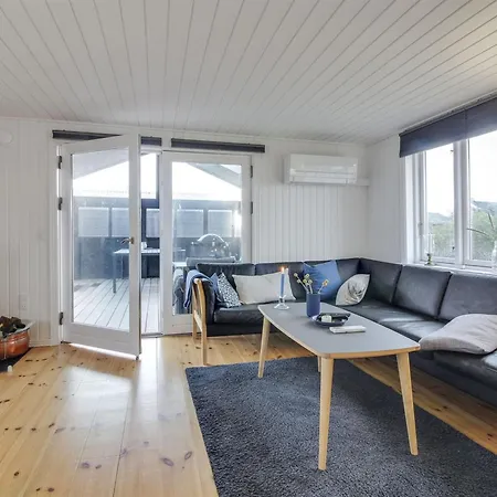 Nehat - 300m From The Sea By Interhome *