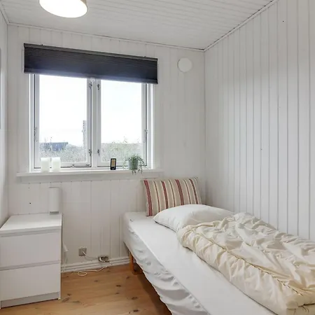 Nehat - 300m From The Sea By Interhome *