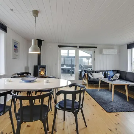 Nyaraló Nehat - 300m From The Sea By Interhome